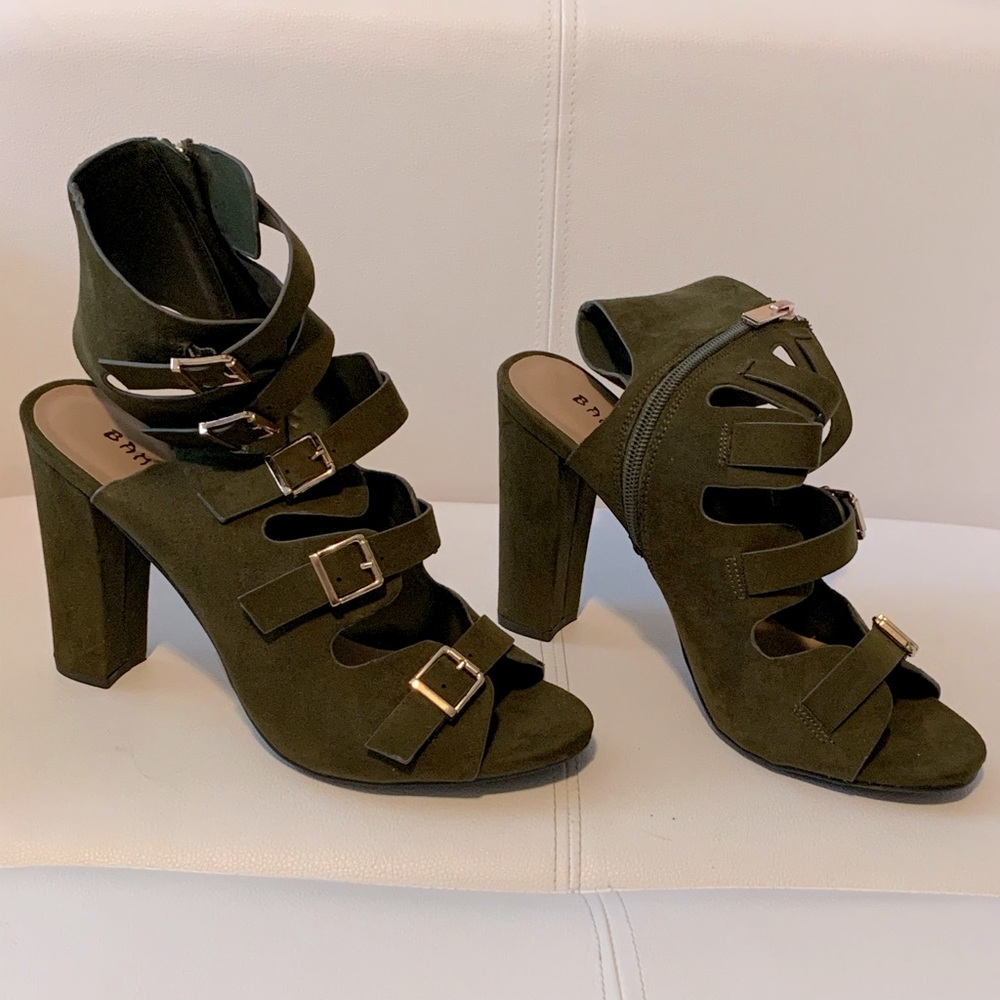 Forest green heel